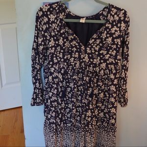 Loose peasant girl dress barely worn